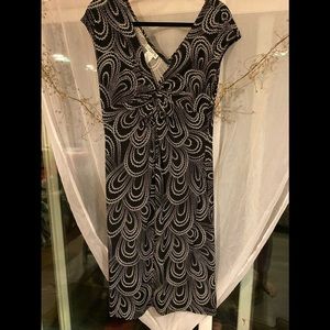 Black and white patterned dress